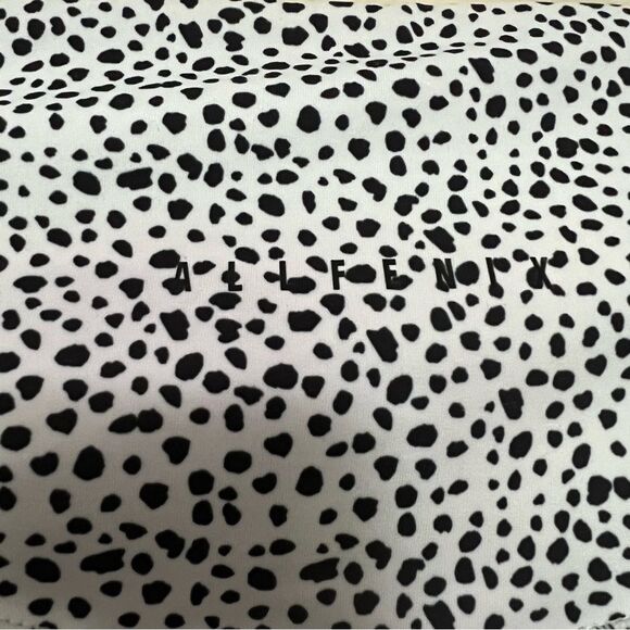All Fenix leggings white and black cheetah print size medium - Picture 10 of 10